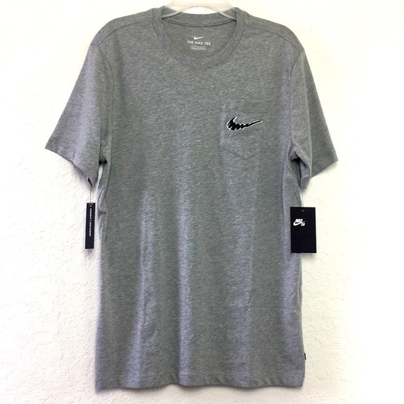 NWT Men Nike Sportswear shirt size M - Picture 1 of 9